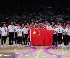 黄金甲体育官方网站-媒体人：以团队为先&amp;不计较个人数据 正是这支中国男篮最宝贵品质